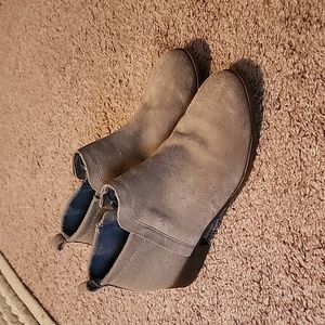 Womens TOMS ankle boots sz 8.5